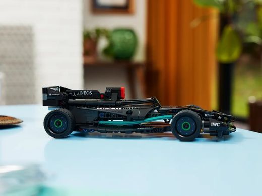 LEGO Конструктор TECHNIC Mercedes-AMG F1 W14 E Performance Pull-Back 42165 фото
