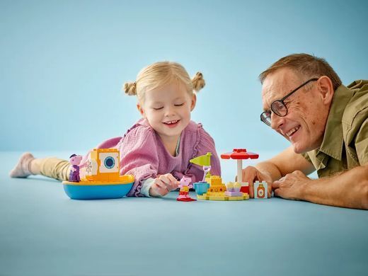 LEGO Конструктор DUPLO Peppa Pig Морская прогулка Пеппы на лодке 10432 фото