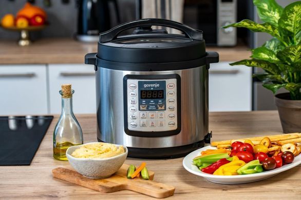 Gorenje Мультиварка-скороварка, 1000Вт, чаша-6л, електронне керув., 15 програм, метал/пластик, чорний MC6MBK фото