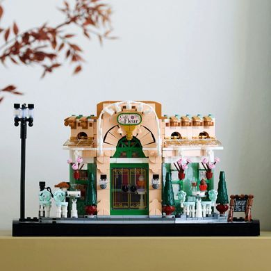 LEGO Конструктор Icons Французская кофейня 10362 фото