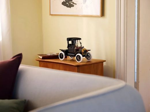 LEGO Конструктор LEGO Icons Ford Model T 11376 фото
