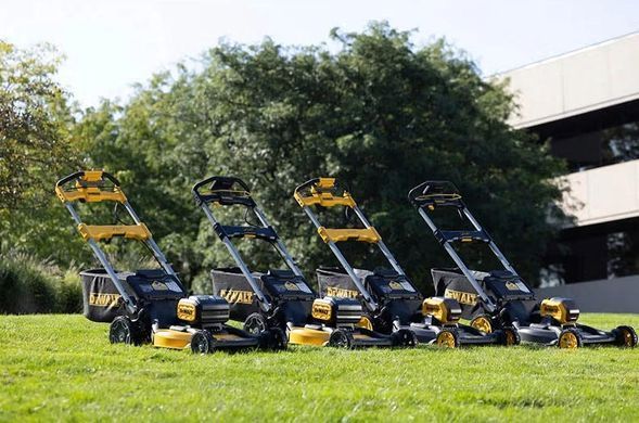 DeWALT Газонокосарка акумуляторна 2х18В 53см 67л 25-102мм 28кг без АКБ та ЗП DCMWP134N фото
