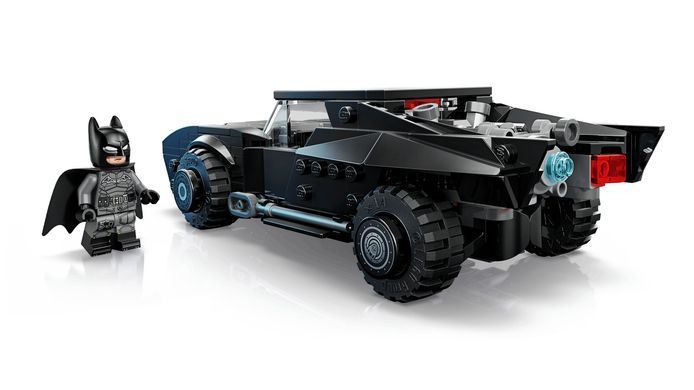 LEGO Конструктор LEGO Super Heroes Бетмен: Бетмобіль 76332 фото