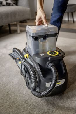 Karcher Professional cordless vacuum cleaner Karcher Puzzi 2/1 Bp 36W 16kPa container 1.7/2.9l wet/dry cleaning 3.74kg 1.101-750.0 фото