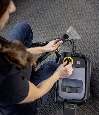 Karcher Professional cordless vacuum cleaner Karcher Puzzi 2/1 Bp 36W 16kPa container 1.7/2.9l wet/dry cleaning 3.74kg 1.101-750.0 фото