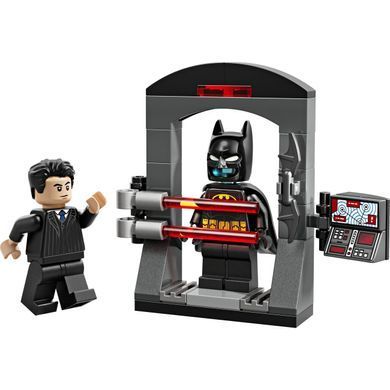 LEGO Конструктор LEGO recruitment Super Heroes Batman: Брюс Вейн і костюм Бетмена 30726 фото