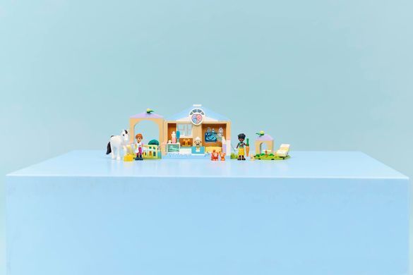 LEGO Конструктор LEGO Friends Ветеринарна клініка 42696 фото