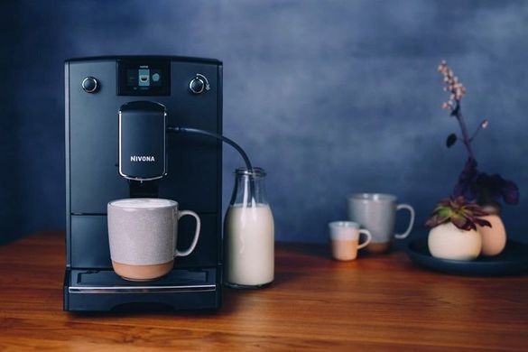 Nivona Кофемашина CafeRomatica, 2,2л, зерно+мол., автомат.капуч, авторецептов -5, черный NICR690 фото