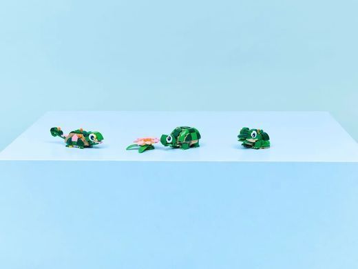 LEGO Конструктор LEGO Creator Черепаха з квіткою водяної лілії 31377 фото