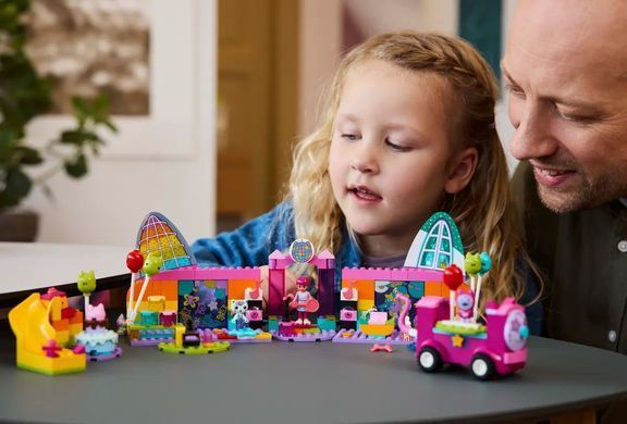 LEGO Конструктор Gabby's Dollhouse Праздничная комната Ґабби 10797 фото