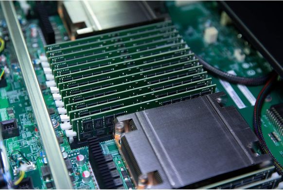 Kingston Пам'ять сервера Kingston DDR4 16GB 3200 ECC DIMM KTL-TS432ES8/16G фото