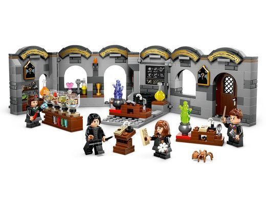 LEGO Конструктор Harry Potter Замок Гоґвортс: Урок зіллєваріння 76431 фото