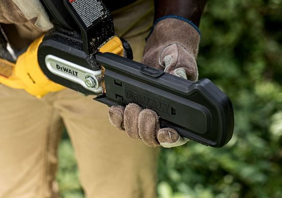 DeWALT cordless chain saw brushless 18V XR Li-lon 8.6m/s bar 20cm 2.1kg without battery and ZP DCMPS520N фото