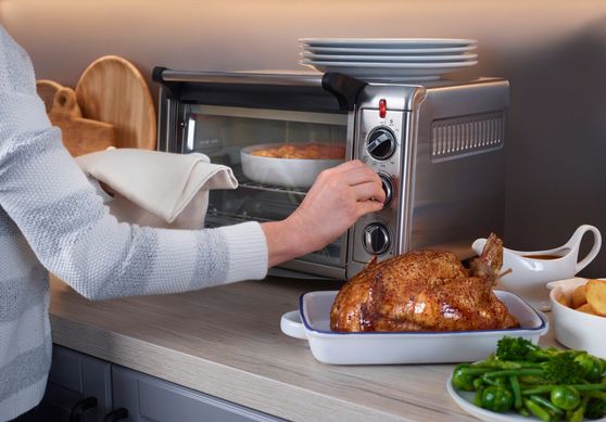 Russell Hobbs Печь электрическая Air Fry Mini Oven, 12.6л, 1500Вт, механич., гриль, конвенция, серая 26680-56 фото