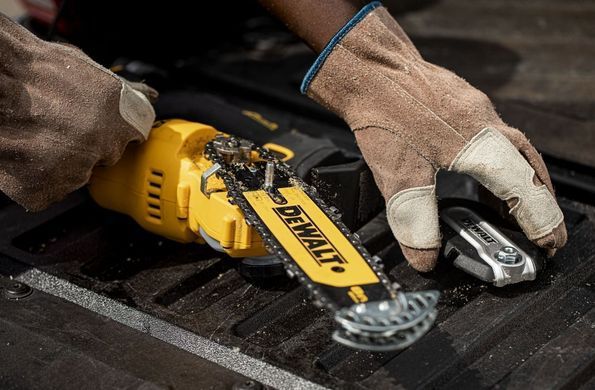 DeWALT cordless chain saw brushless 18V XR Li-lon 8.6m/s bar 20cm 2.1kg without battery and ZP DCMPS520N фото