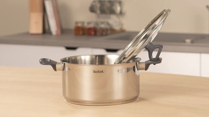 Tefal Кастрюля Daily Cook с крышкой, 24см, нержавеющая сталь, алюминий, бакелит G7124645 фото