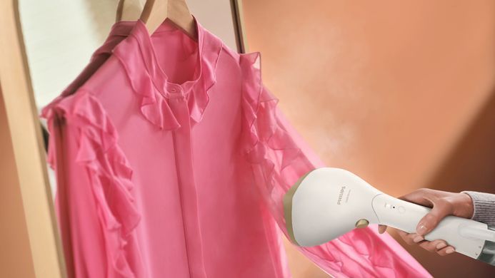 Philips Отпариватель компактный Series 7000, 1500Вт, 100 и 200мл, паровой удар -28гр, перчатка, чехол, нерж. сталь, белый STH7030/10 фото